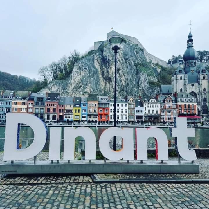 Chez Nanou, Dinant Apartment Exterior foto